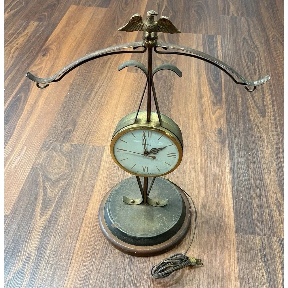 Vintage United Metal‎ Goods Electric Clock American Eagle Made In USA WORKS!